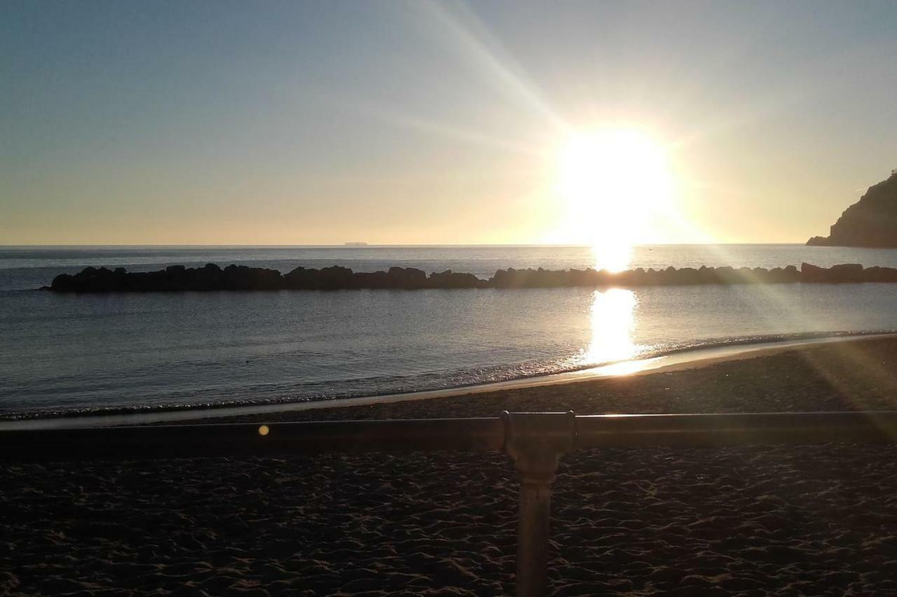 Un Gioiello Con Vista Mare Vila Moneglia Exterior foto