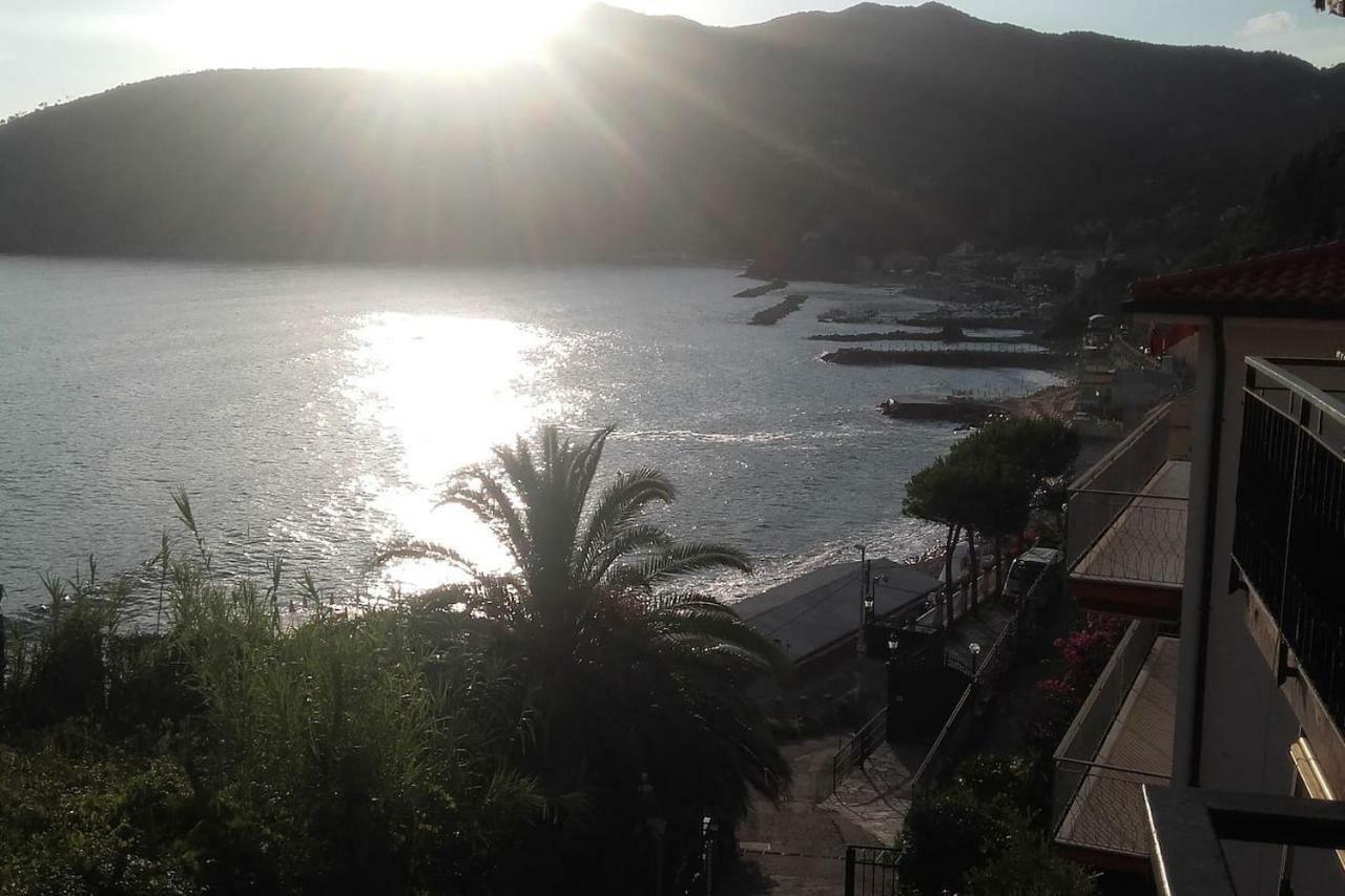 Un Gioiello Con Vista Mare Vila Moneglia Exterior foto